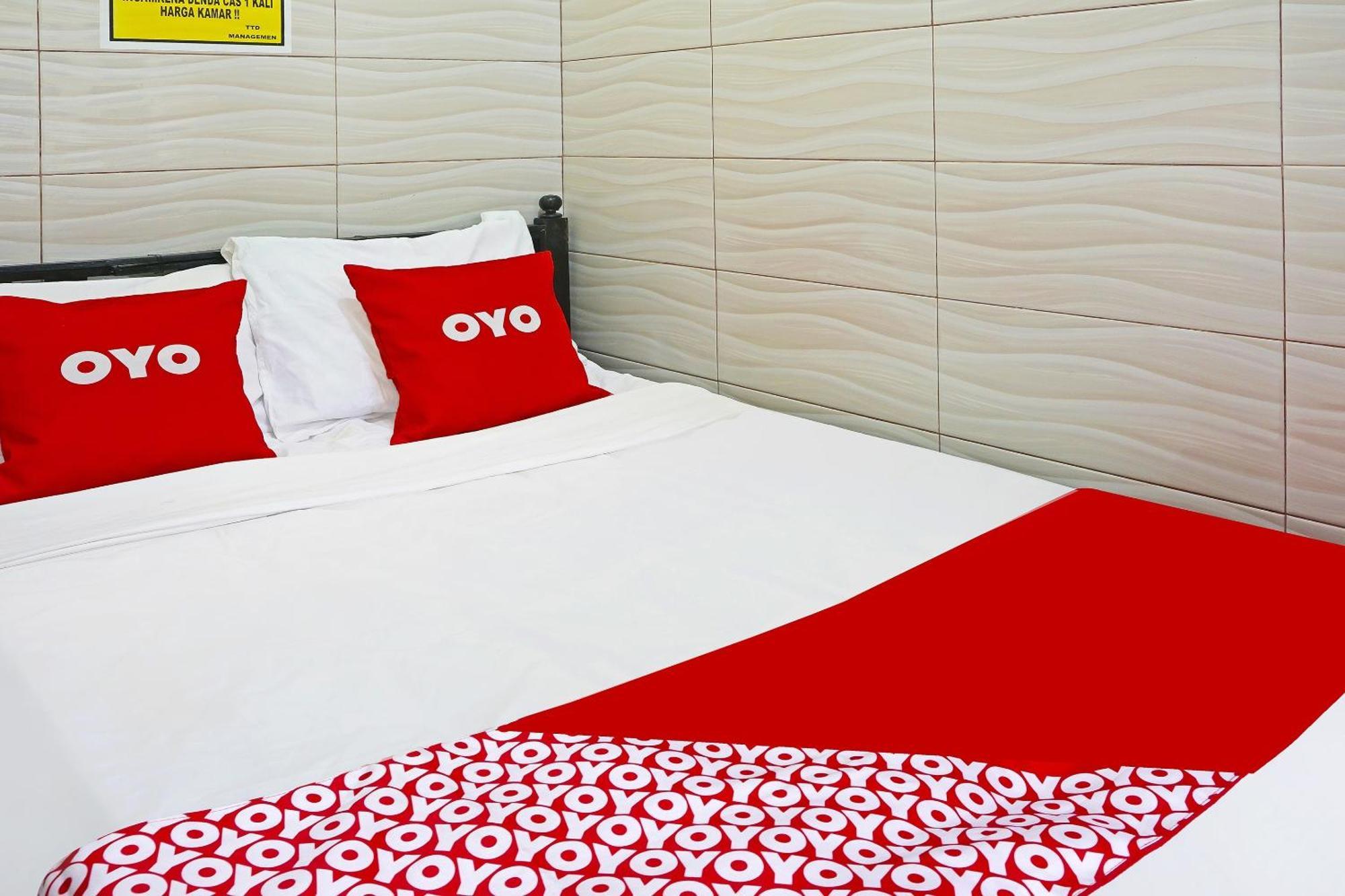 Putih Mulia Homestay Syariah Lumajang Экстерьер фото